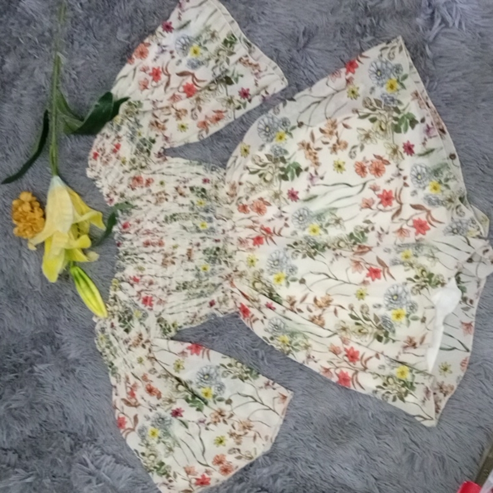 Small women's jumper